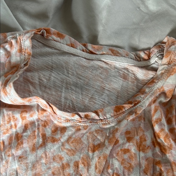 Pilcrc Anthropologie Orange Patterned Short Sleeve Top blouse size medium. - Picture 5 of 8
